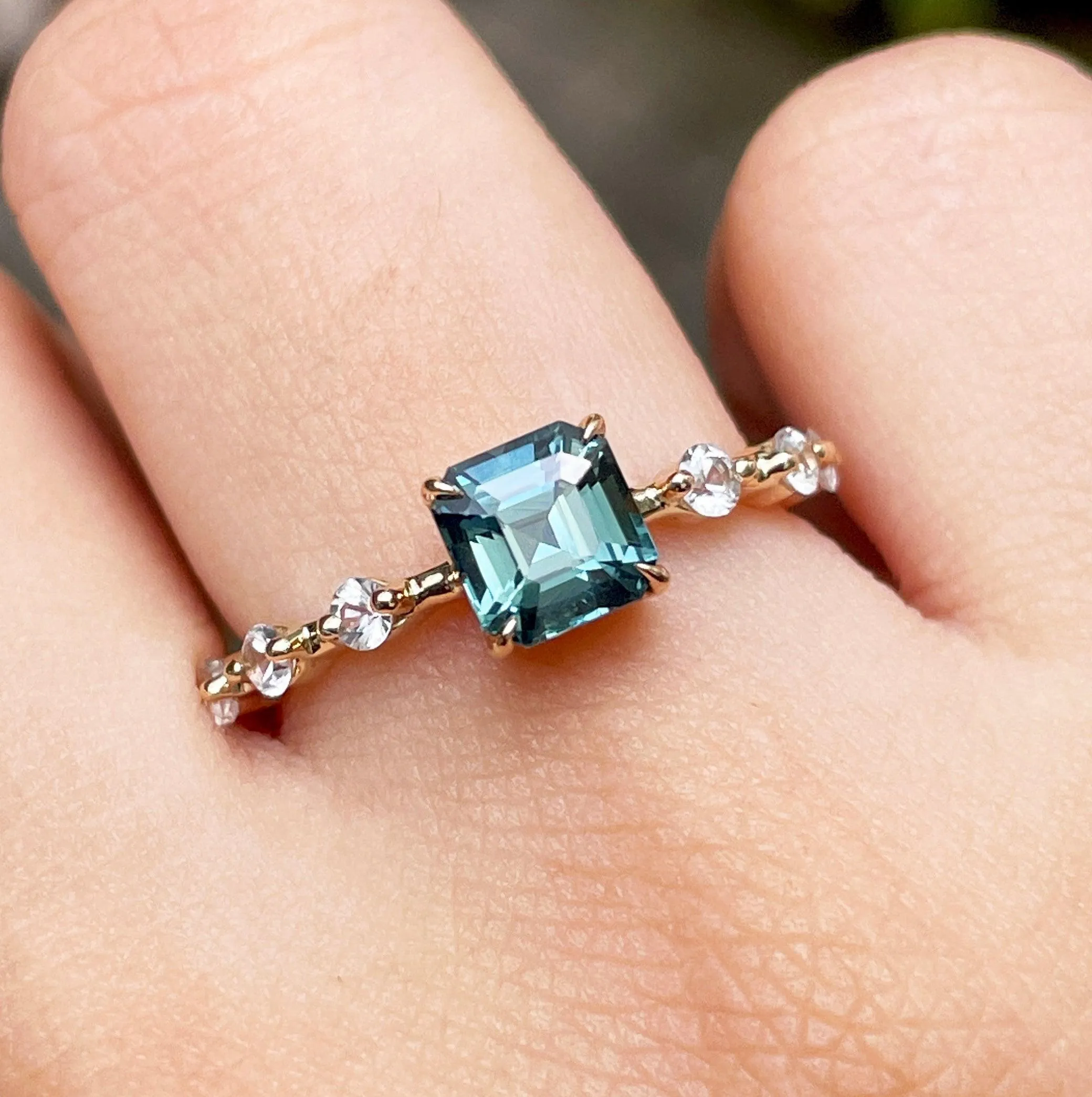 1.17 ct 18k Teal Sapphire ring / Green sapphire ring