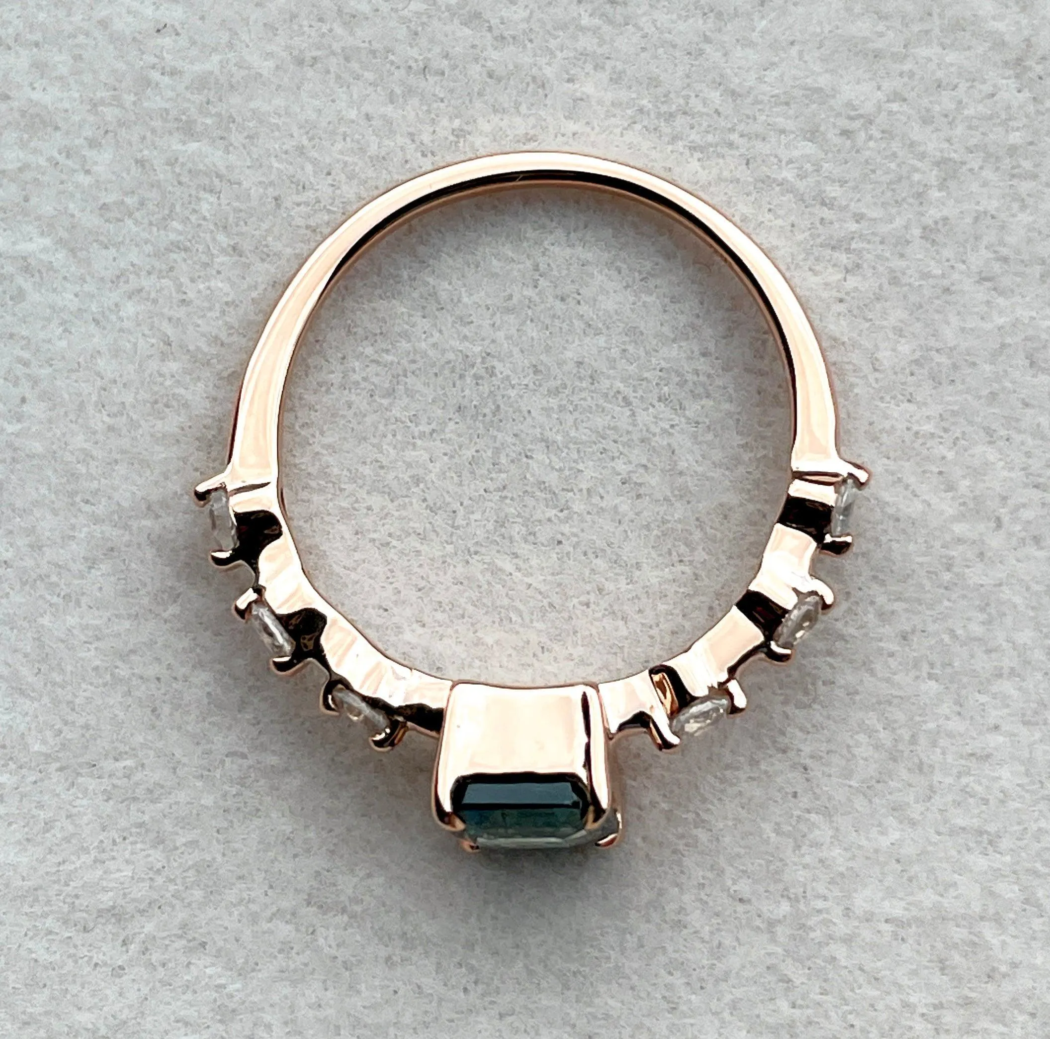 1.17 ct 18k Teal Sapphire ring / Green sapphire ring