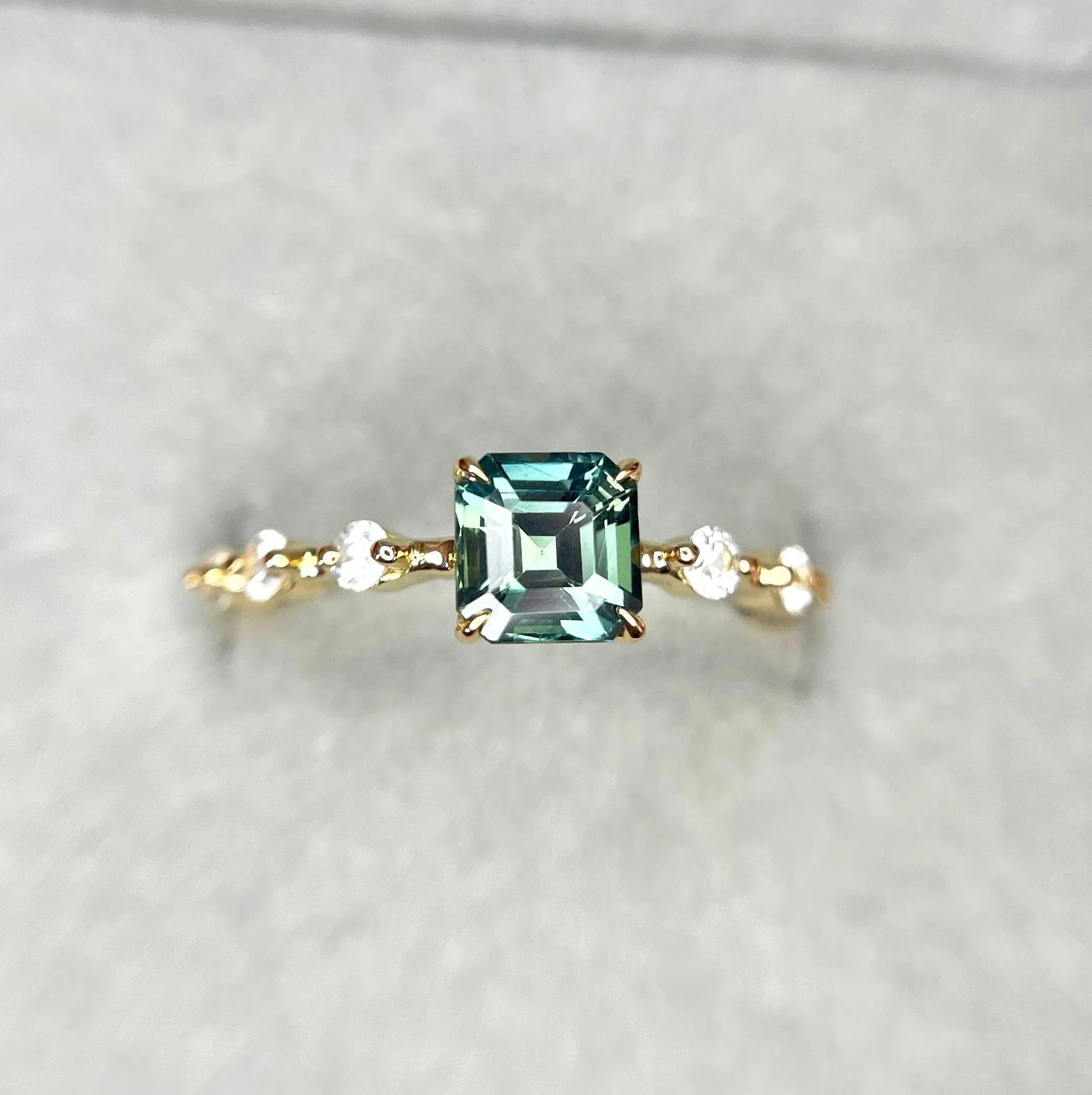 1.17 ct 18k Teal Sapphire ring / Green sapphire ring