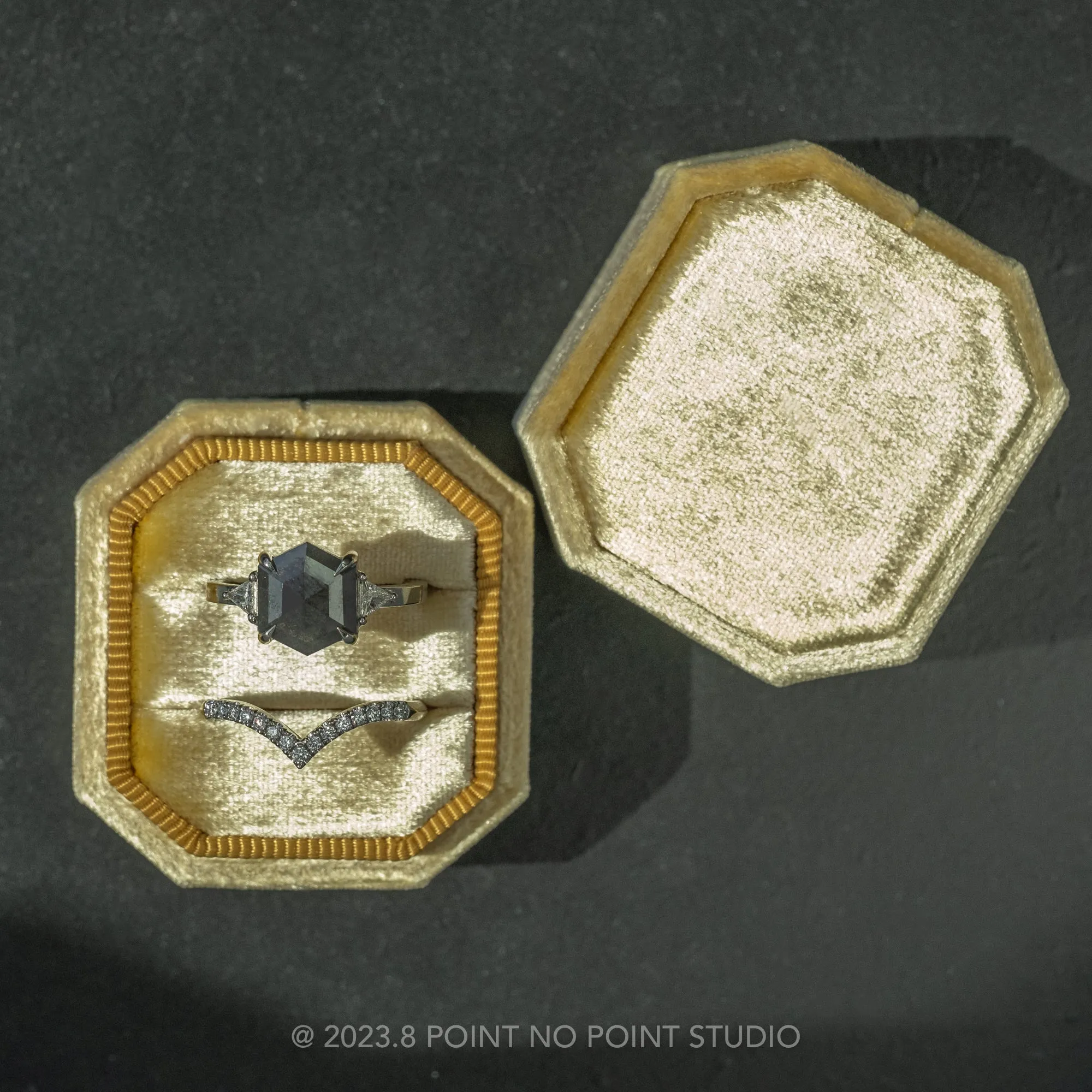15 White Diamond Vivian Band, Platinum