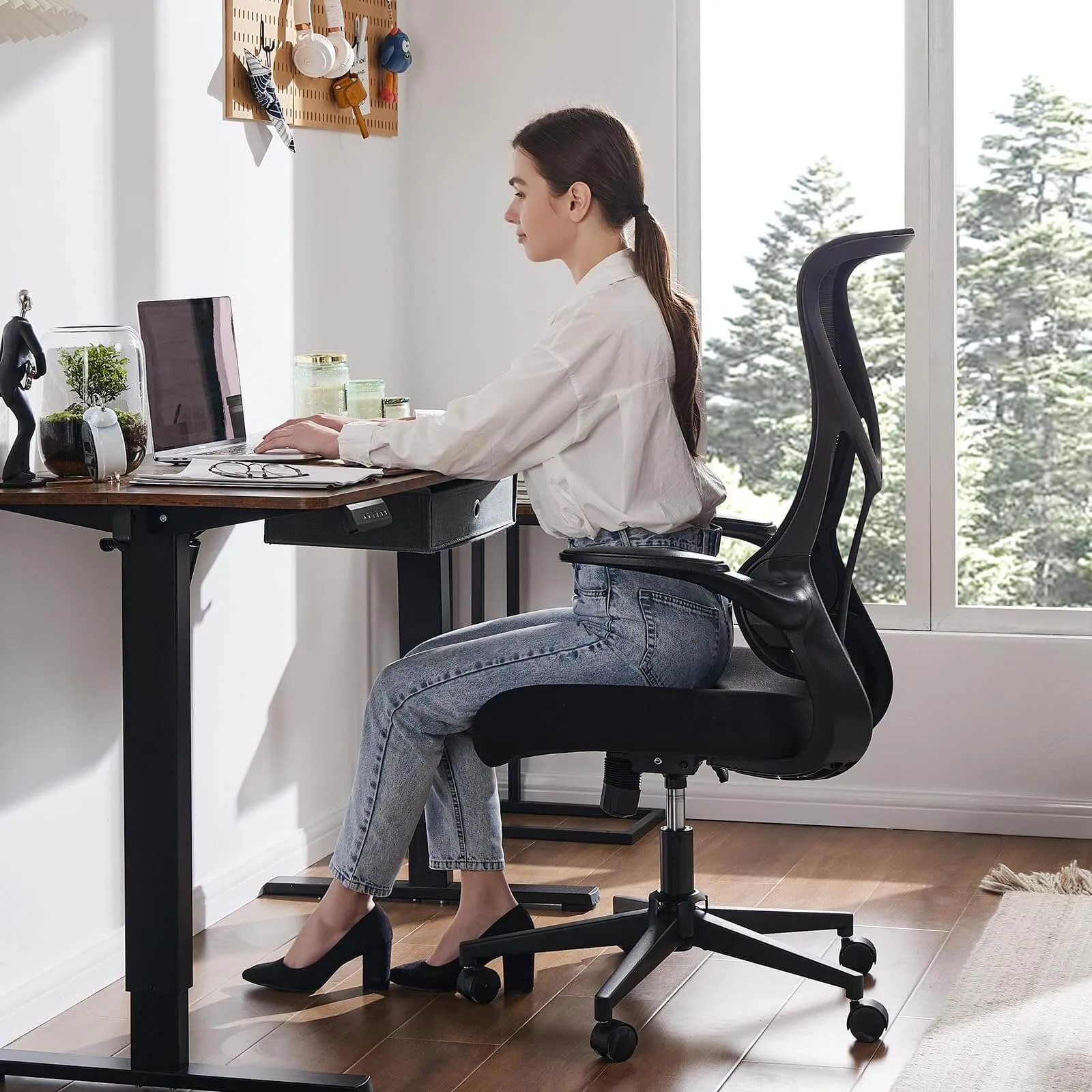 Ergonomic Computer Mesh Chair with Flip-up Armrests,Lumbar Support, Backrest for Home Office