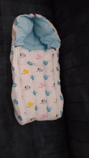FISHERPRICE 3 In 1 Sleeping Cum Carry Bag with Apple Print
