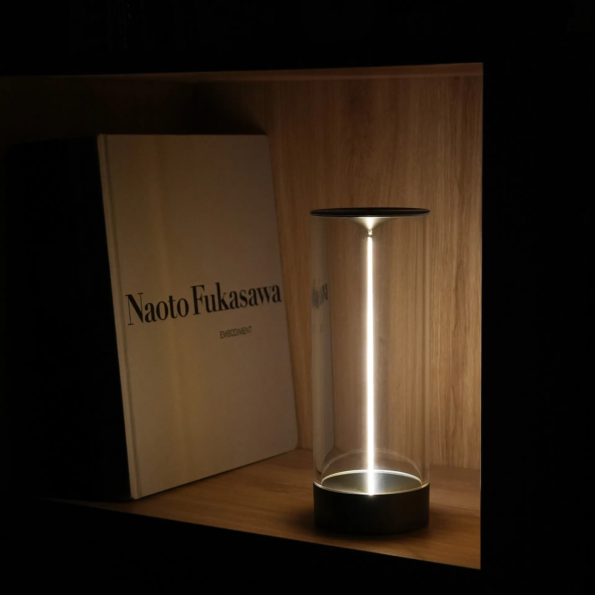 GlowSync | Smart LED Ambient Light - Innovative RGB Lighting Device
