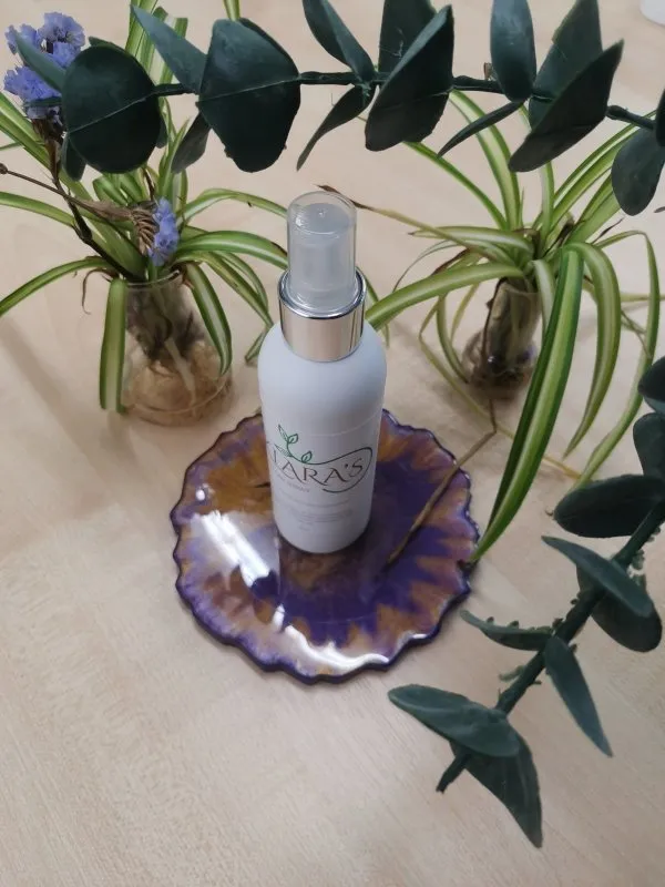 Klara's Sleep Well Pillow Spray 60ml - Relax Ease Breathing with Chamomile and Rosemary Essential oils Dive Into a Deep Sleep Pillow Spray Mist