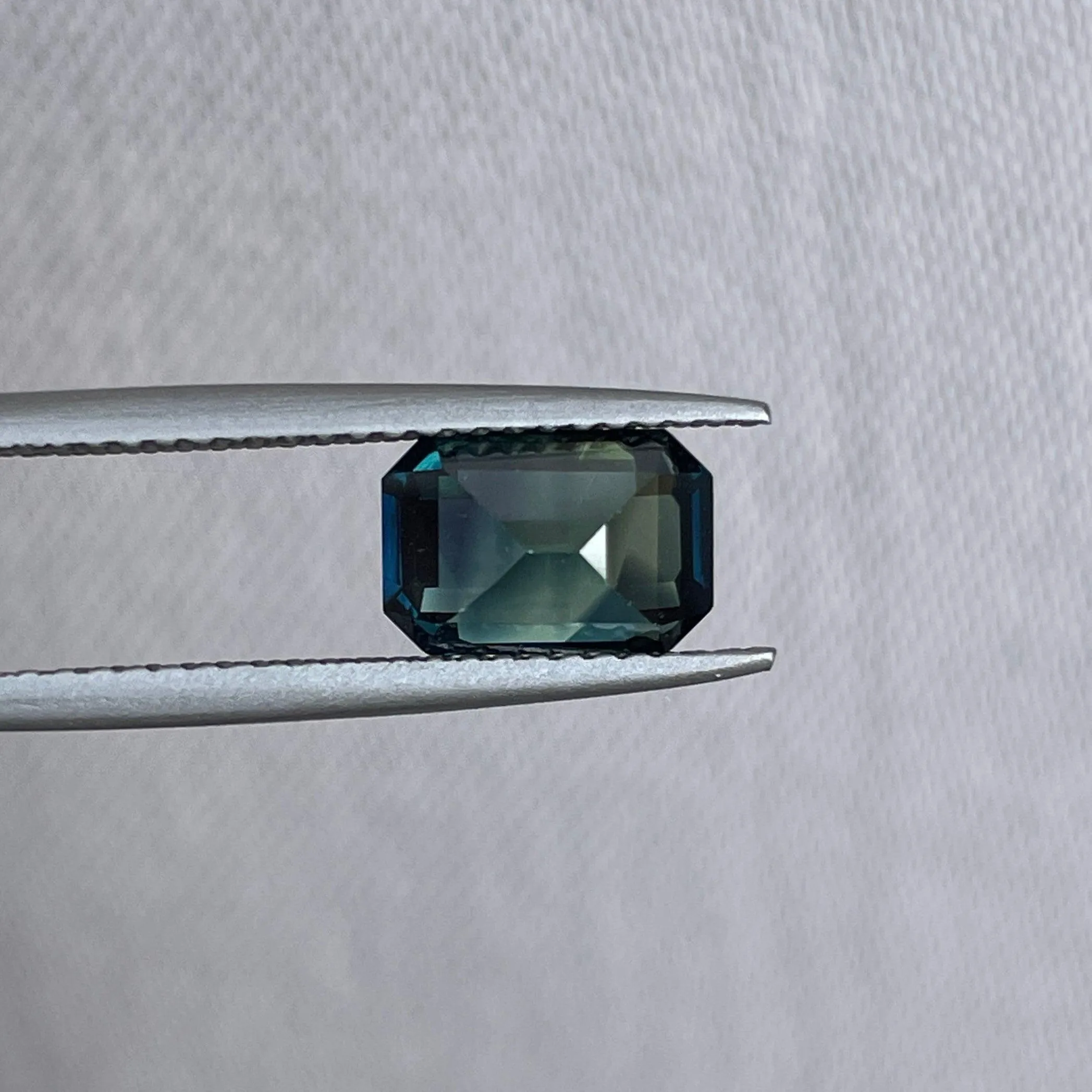 Natural Green Sapphire | Emerald Cut | 5.60 x 8.30 x 4.70mm| 2.26 Carat | heated Sapphire | Engagement Rings | Jewellery Making Gemstone