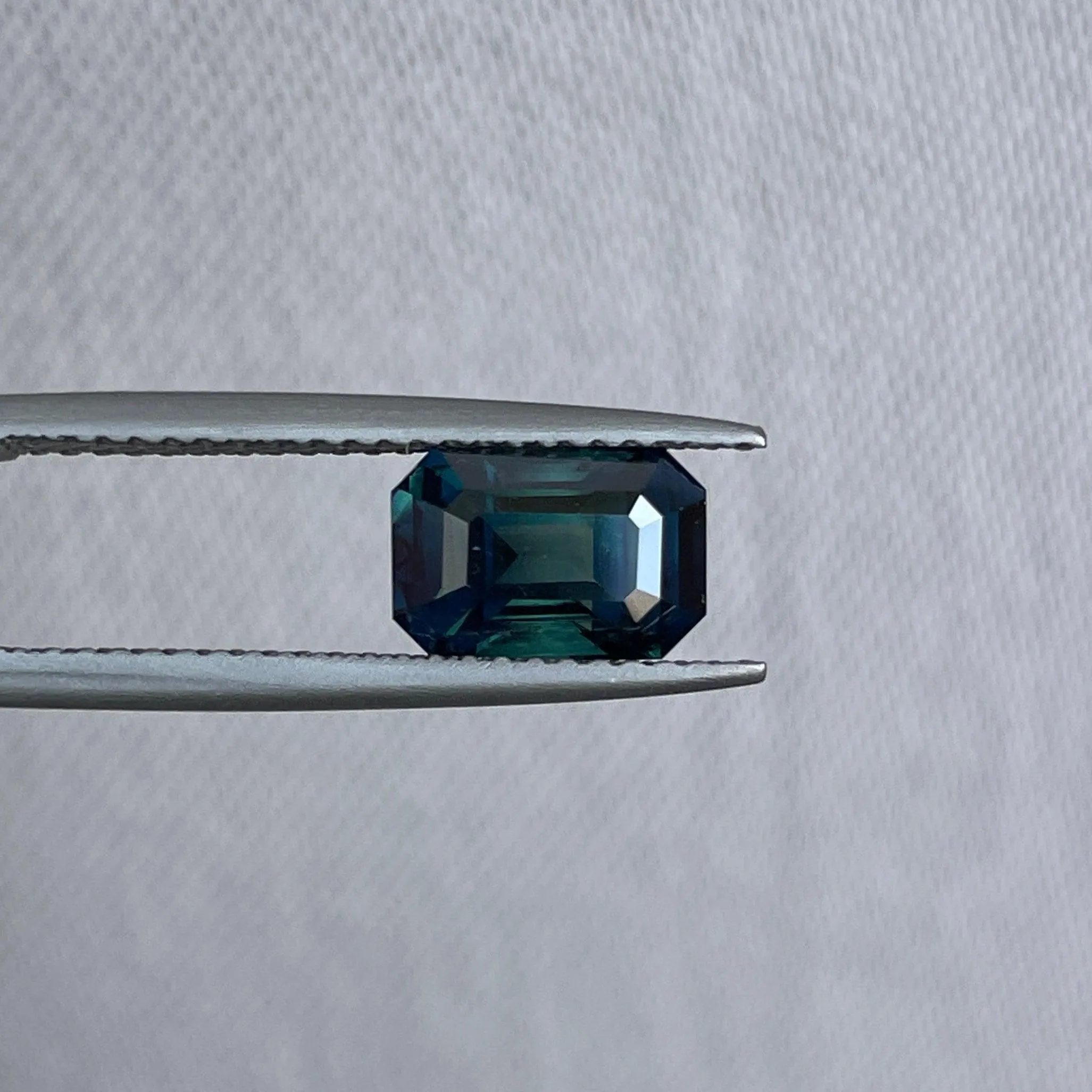 Natural Green Sapphire | Emerald Cut | 5.60 x 8.30 x 4.70mm| 2.26 Carat | heated Sapphire | Engagement Rings | Jewellery Making Gemstone