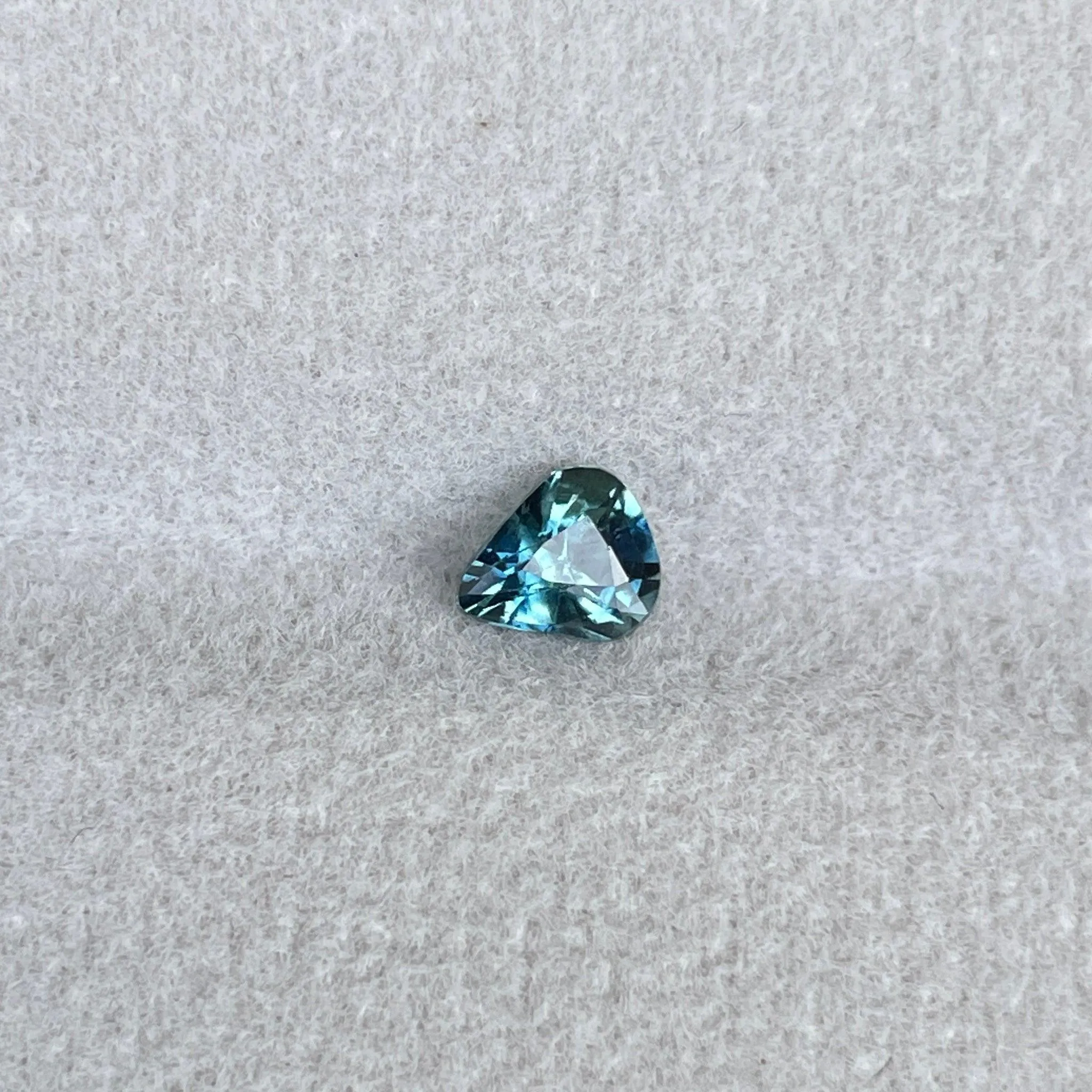 Natural Teal Sapphire 0.54 CT, Teal Sapphire Engagement Rings, Green Sapphire, Wedding Rings, Parti Sapphire, Pear Cut Gemstones