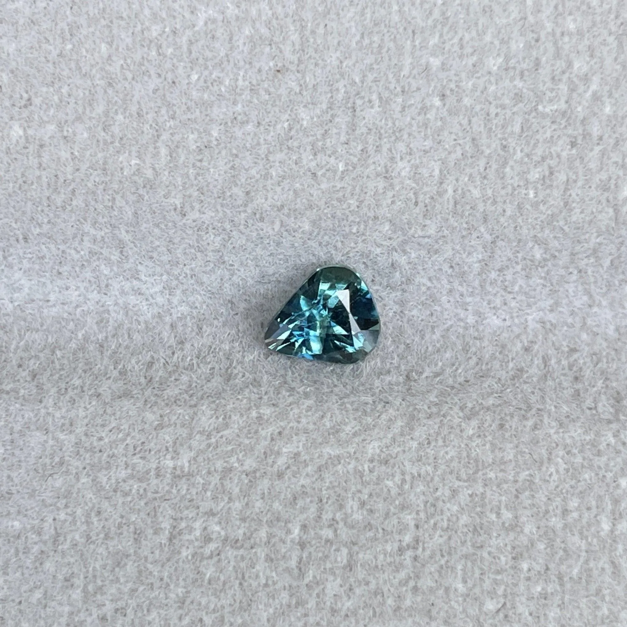 Natural Teal Sapphire 0.54 CT, Teal Sapphire Engagement Rings, Green Sapphire, Wedding Rings, Parti Sapphire, Pear Cut Gemstones