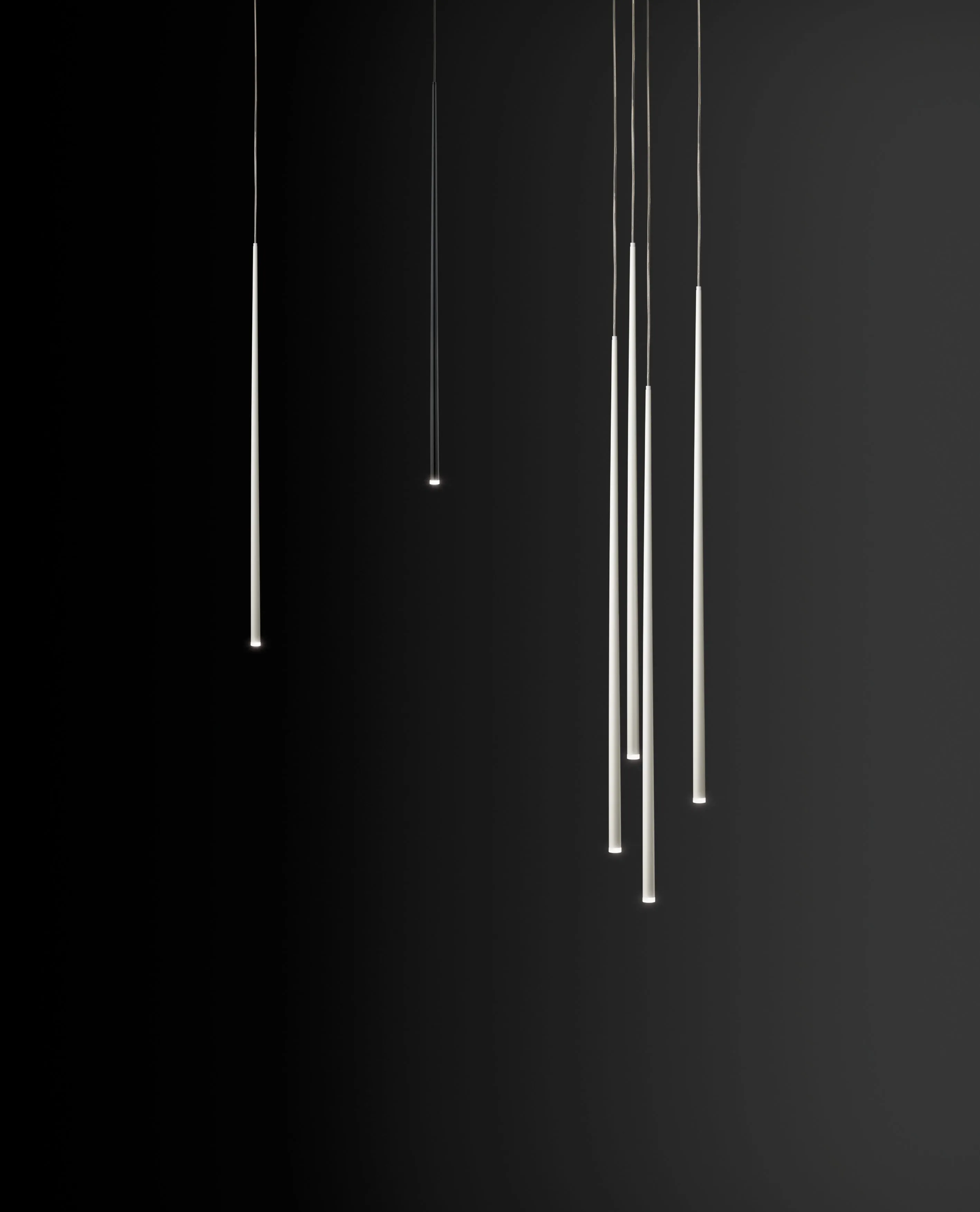 Slim 7 LEDs Pendant White Lacquer Fiber 0916