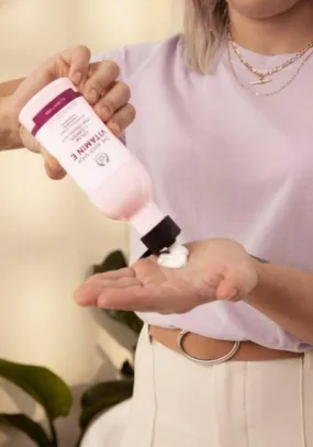 The Body Shop Vitamin E Cream Cleanser
